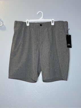 Oakley Men’s Gray Performance Shorts